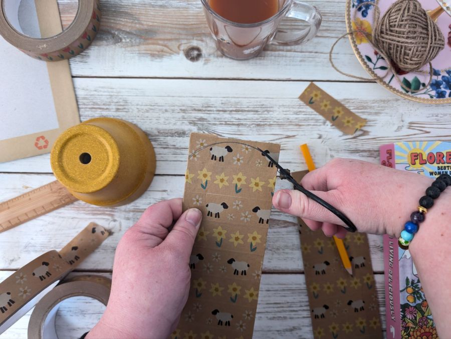 Make your own bookmark craft idea using Babipur paper tapes